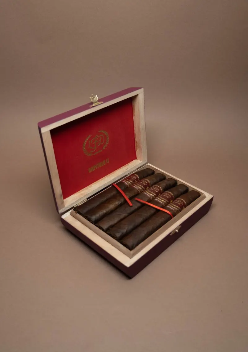 La Flor Dominicana, Capitulo II