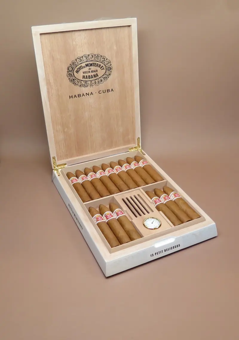 Hoyo de Monterrey, Petit Belicosos Travel Humidor 2017