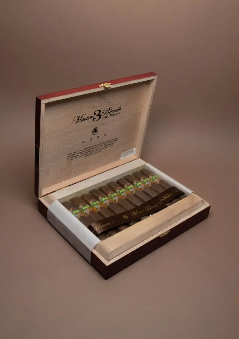 Oliva, Master Blend 3 Robusto